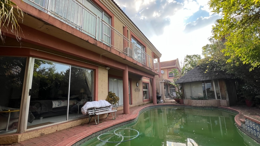 5 Bedroom Property for Sale in Fichardt Park Free State